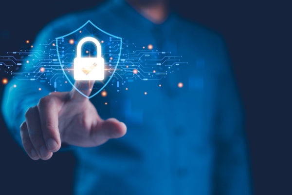 Shutterstock_cybersecurite-1