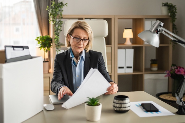 Shutterstock_licenciementharcelement-1