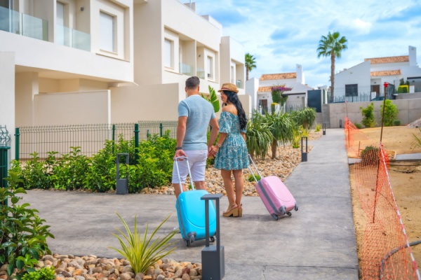 Shutterstock_miselocationmeubletourisme