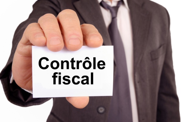 Shutterstock_regularisationcontrolefiscal